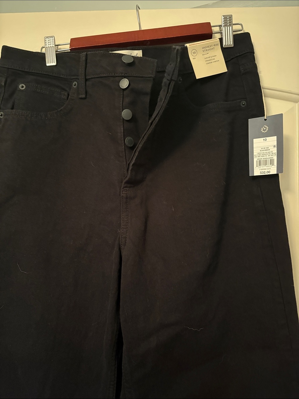 Universal Threads Women’s Straight leg Black Jeans with Button-Fly